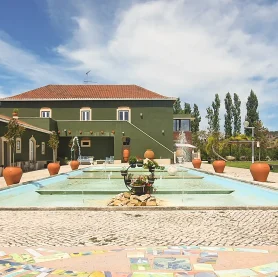 Sobre História - Hotel Rural Quinta do Pinheiro - Alcobaça Nazaré