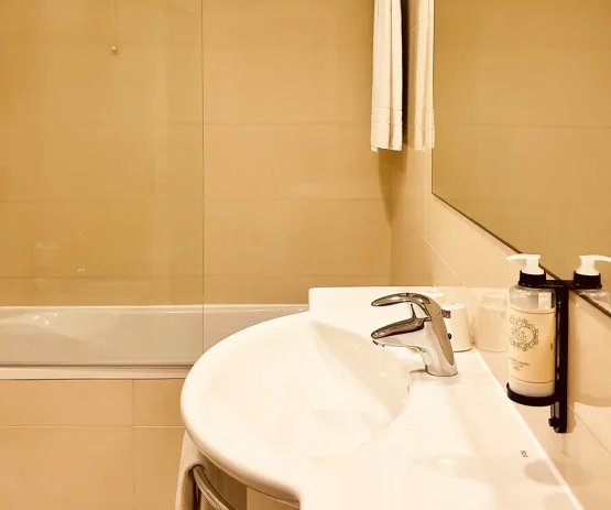 Casa de banho WC Quarto Twin Comfort - Hotel Rural Quinta do Pinheiro - Alcobaça Nazaré